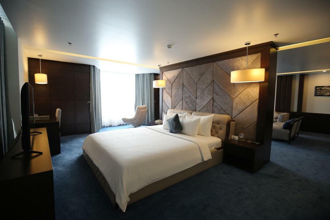 Central Luxury Ha Long Hotel Exterior photo