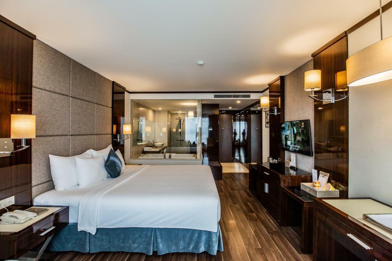 Central Luxury Ha Long Hotel Exterior photo
