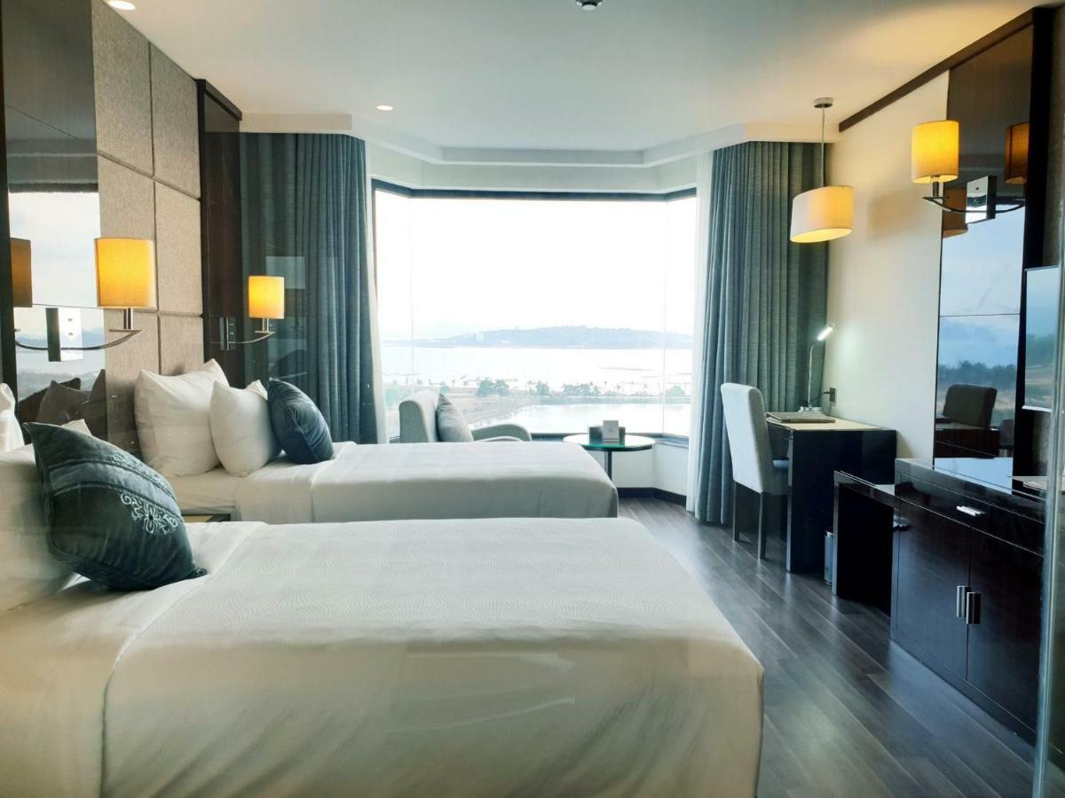 Central Luxury Ha Long Hotel Exterior photo